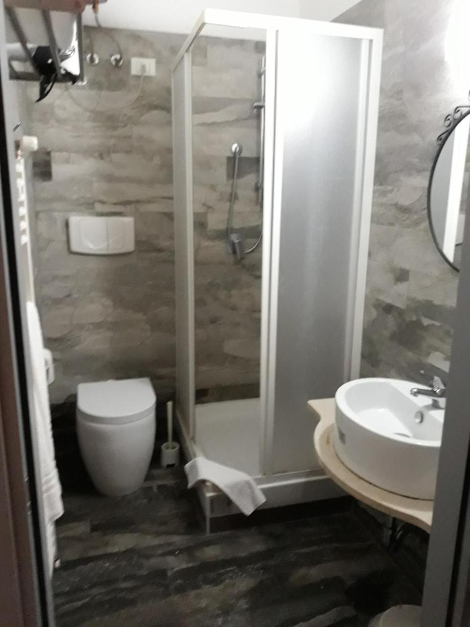 Hotel Sira House Milano Zewnętrze zdjęcie